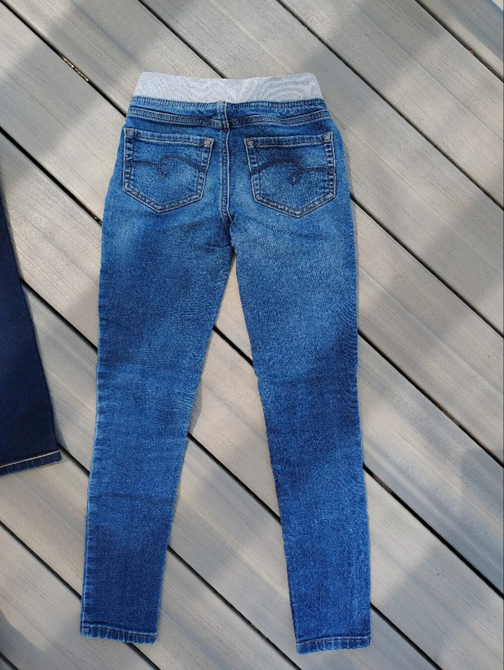 Girl's JUSTICE Blue Knit-Waist Skinny Jeggings. Size 00